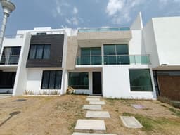 Venta casa c/recámara en PB y baño completo Priv Colibrí Valle del Sol Pachuca
