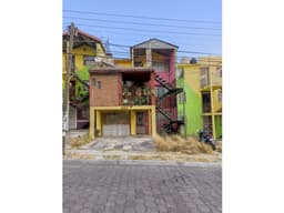 -DEPARTAMENTO SEGUNDO NIVEL LOMAS DE MORELIA
