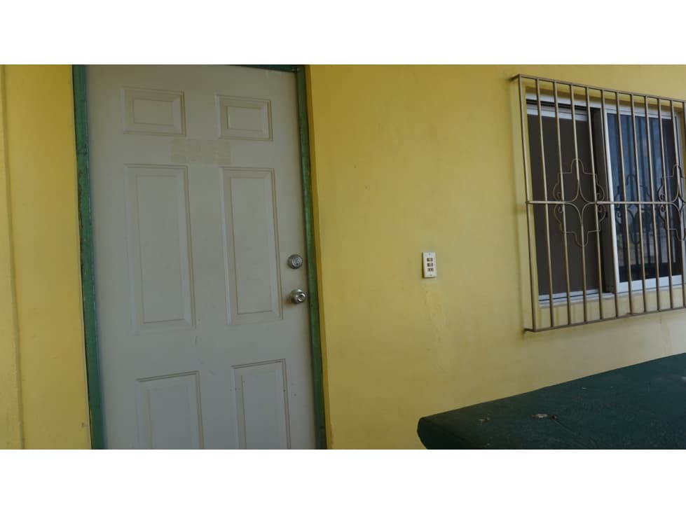 Casa con 4 departamentos en venta — foto 6