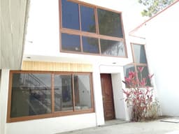 CASA EN VENTA COLONIA SANTA MARIA A 4 CUADRAS DE ELEKTRA