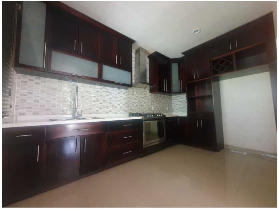 VENTA CASA REMODELADA DE 3 CUARTOS LAS PALMAS CD DEL CARMEN — foto 2