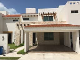 VENTA O RENTA CASA CON ALBERCA EN MAR AZUL CIUDAD DEL CARMEN