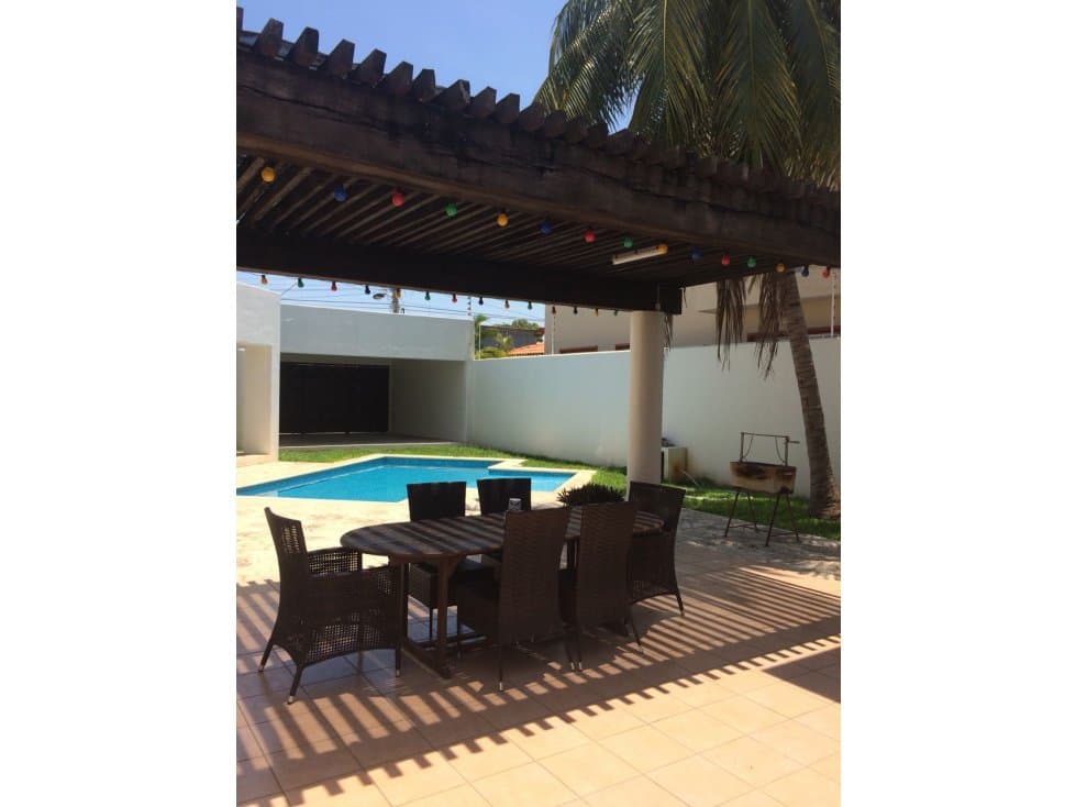 VENTA CASA CON ALBERCA 4 CUARTOS CD DEL CARMEN — foto 1