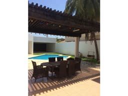 VENTA CASA CON ALBERCA 4 CUARTOS CD DEL CARMEN