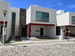 RENTA CASA AMUEBLADA 3 CUARTOS V PALMERAS CARMEN