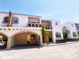 RENTA CASA 4 CUARTOS PRIV CASA BLANCA CIUDAD DEL CARMEN