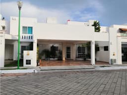 RENTA CASA AMUEBLADA DE 4 CUARTOS V MARINA CARMEN