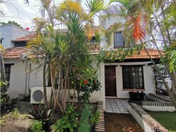 RENTA CASA 2 CUARTOS EN PRIV CAMPIRANA PLAYA NORTE CIUDAD DEL CARMEN