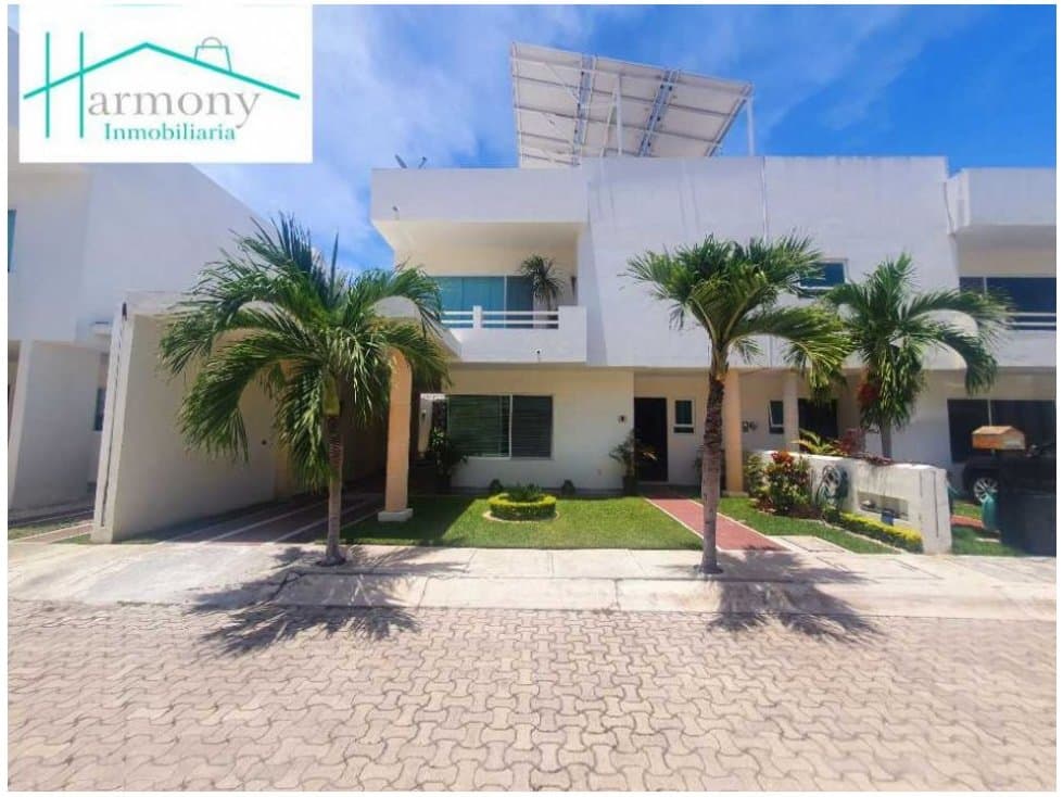 VENTA CASA REMODELADA DE 3 CUARTOS LAS PALMAS CD DEL CARMEN — foto 1