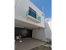 CASA EN RENTA EN FRACCIONAMIENTO RAICES CIUDAD DELCARMEN