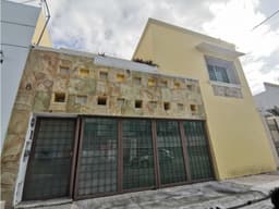 VENTA O RENTA CASA CON ALBERCA EN COL MAIMI CIUDAD DEL CARMEN