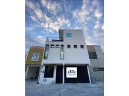 RENTA CASA AMUEBLADA 4 CUARTOS EN MEDITERRANEO CIUDAD DEL CARMEN