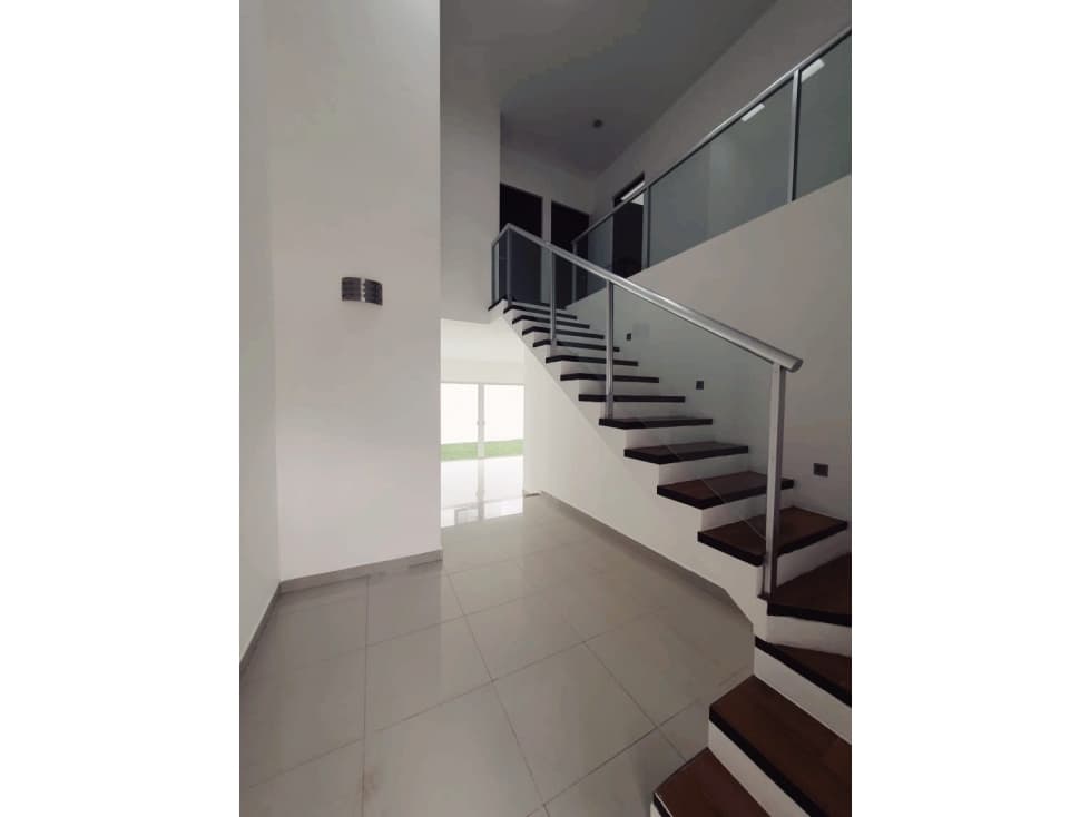 RENTA CASA DE 3 CUARTOS LOS BOSQUES CARMEN — foto 6