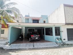 VENTA CASA DE 3 RECAMARAS EN FRACC RAICES CIUDAD DEL CARMEN