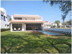 EXCLUSIVA RESIDENCIA EN FRACC. PARAÍSO COUNTRY CLUB
