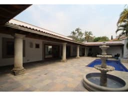 FINA RESIDENCIA TIPO HACIENDA EN CUERNAVACA