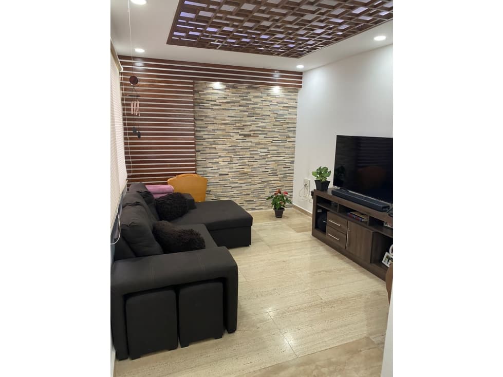 CASA SEMINUEVA, GRAN ALBERCA Y JARDIN COMUN — foto 6