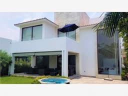 RESIDENCIA EN EXCLUSIVO FRACC. PARAÍSO COUNTRY CLUB