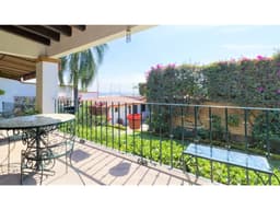 CASA EN UNA PLANTA EN ZONA DORADA CUERNAVACA