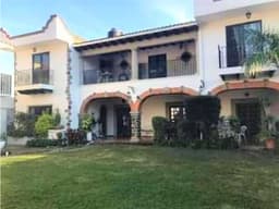 AMPLIA CASA EN CUERNAVACA