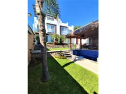 PRIVADA SOLO 4 CASAS, ALBERCA Y ROOF GARDEN, ZONA BURGOS
