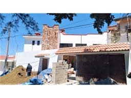 HERMOSA CASA NUEVA EN FRACC. CON HERMOSOS ACABADOS