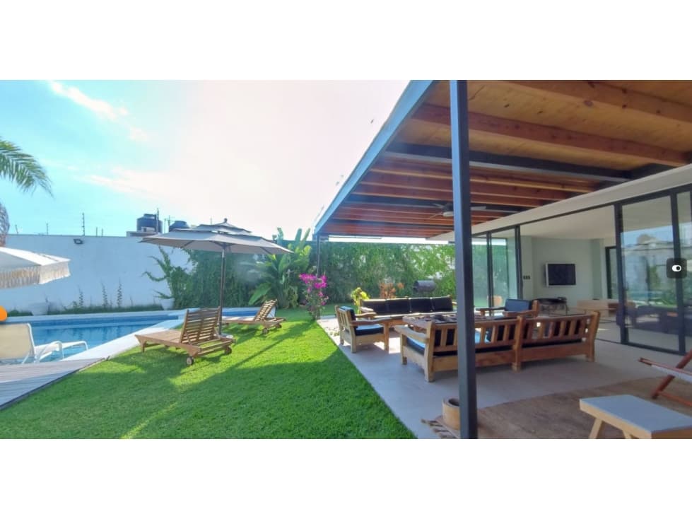 ESPECTACULAR CASA CON ALBERCA Y JARDIN PRIV. AL SUR DE CUERNAVACA — foto 4