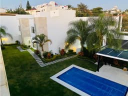 CASA MODERNA EN PRIVADA, ZONA BURGOS