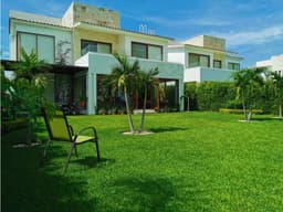 PRECIOSA CASA EN EXCLUSIVO FRACC. PARAÍSO COUNTRY CLUB