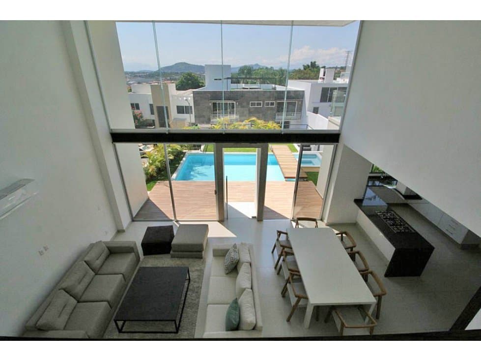 RESIDENCIA ESTILO MINIMALISTA EN CUERNAVACA — foto 3
