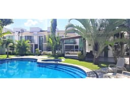 OPORTUNIDAD, LINDA CASITA SEMINUEVA, CON ALBERCA