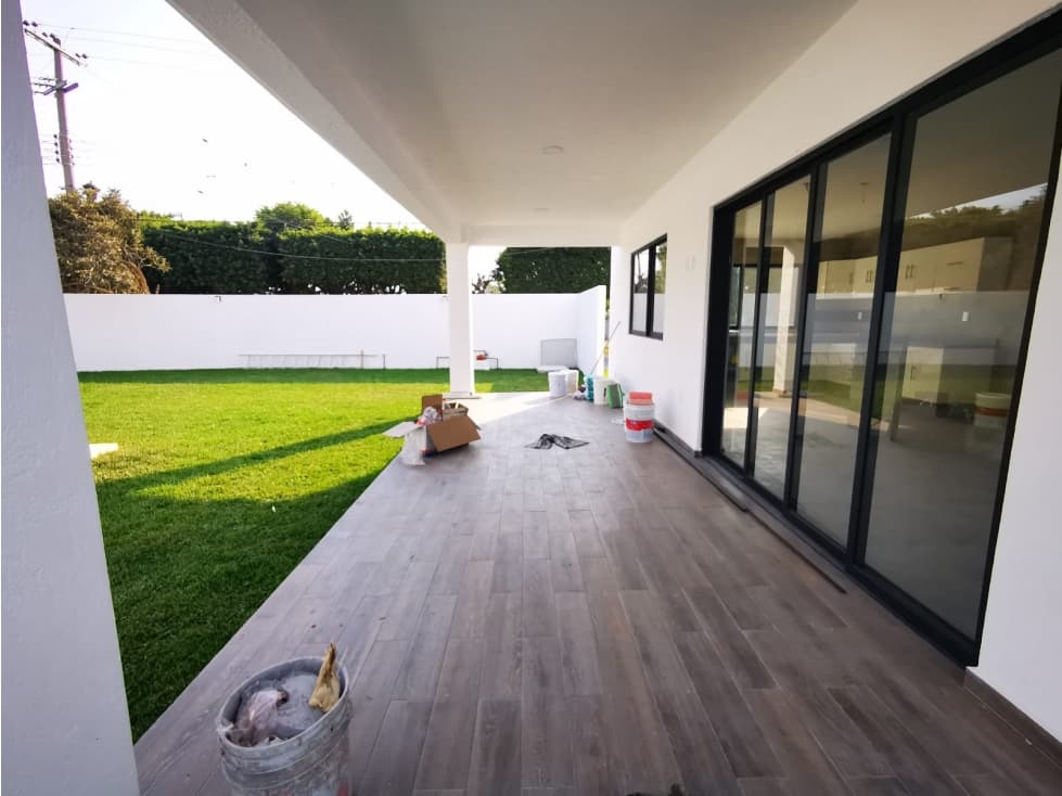ESTRENA EXCELENTE PROPIEDAD CON AMPLIO TERRENO — foto 4