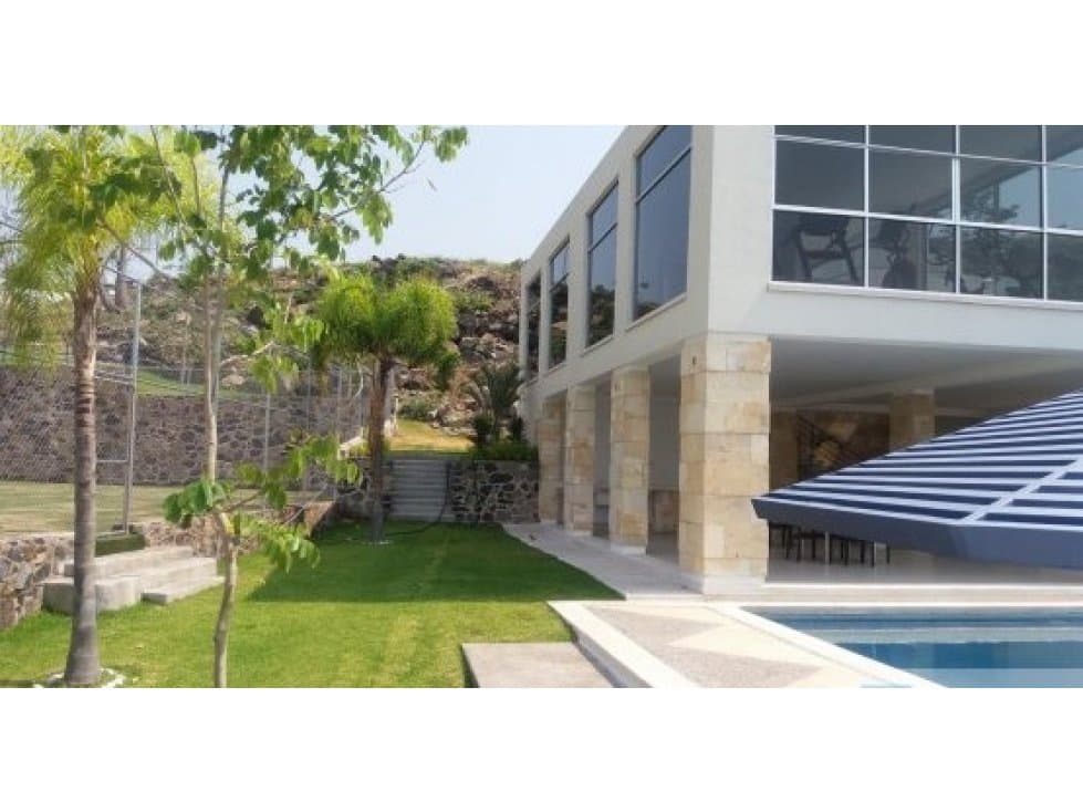 MODERNA RESIDENCIA UN NIVEL — foto 3