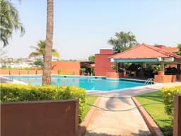 CASA EN FRACCIONAMIENTO CON VIG. EN CUERNAVACA