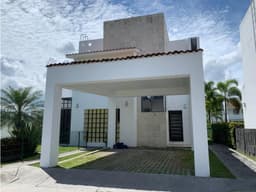 RESIDENCIA EN CONJUNTO DE SOLO 14 CASAS EN PARAÍSO