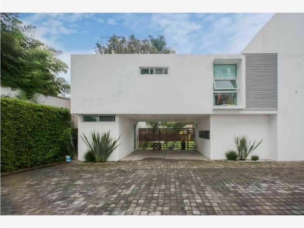 CASA  CON AMPLIOS ESPACIOS E ILUMINACIÓN AL NORTE DE CUERNAVACA — foto 1