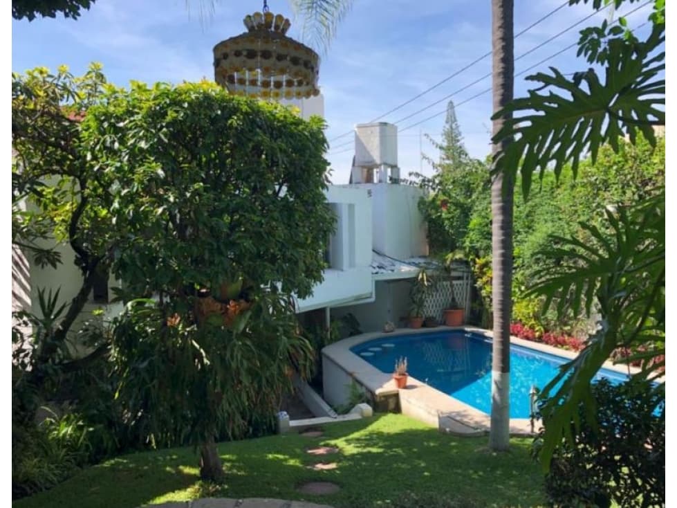 EXCELENTE CASA PARA REMODELAR EN CUERNAVACA — foto 1