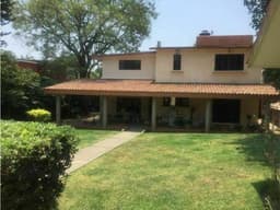 CASA ESTILO CUERNAVACA EN ZONA DORADA