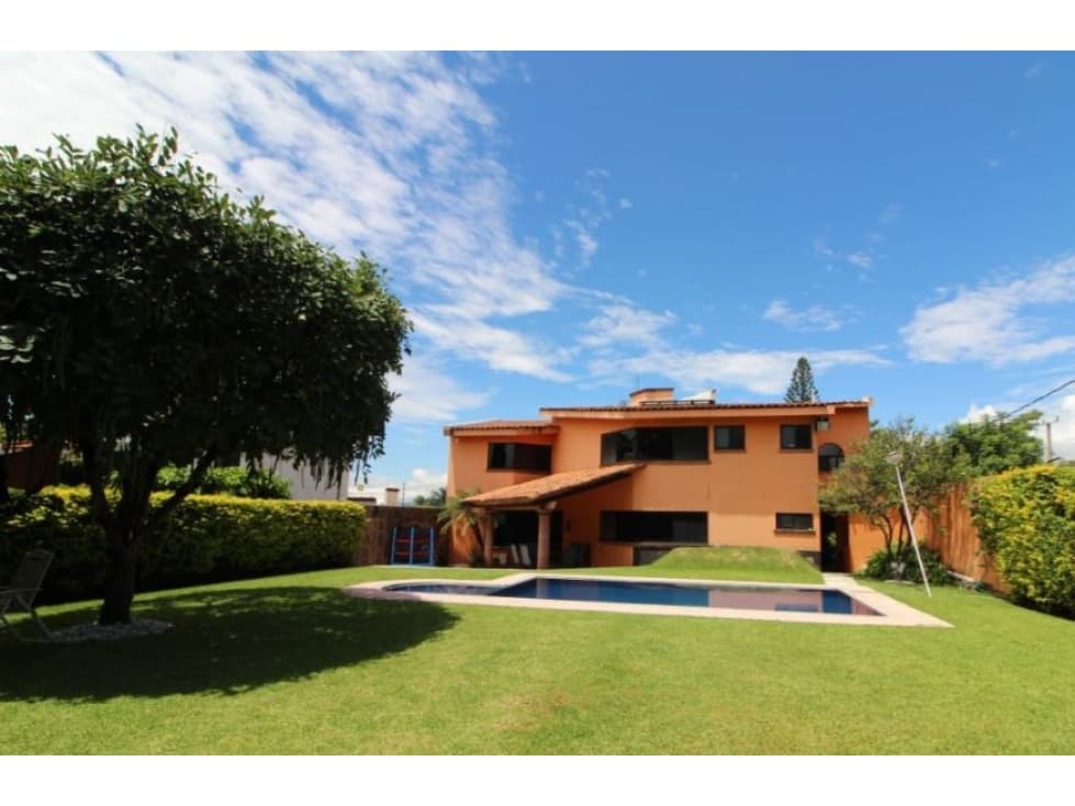 CASA EN BURGOS AL SUR CUERNAVACA — foto 1