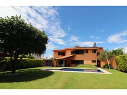 CASA EN BURGOS AL SUR CUERNAVACA