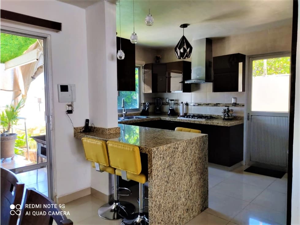 EXCELENTE CASA SOLA EN CUERNAVACA CON ALBERCA PRIVADA — foto 6