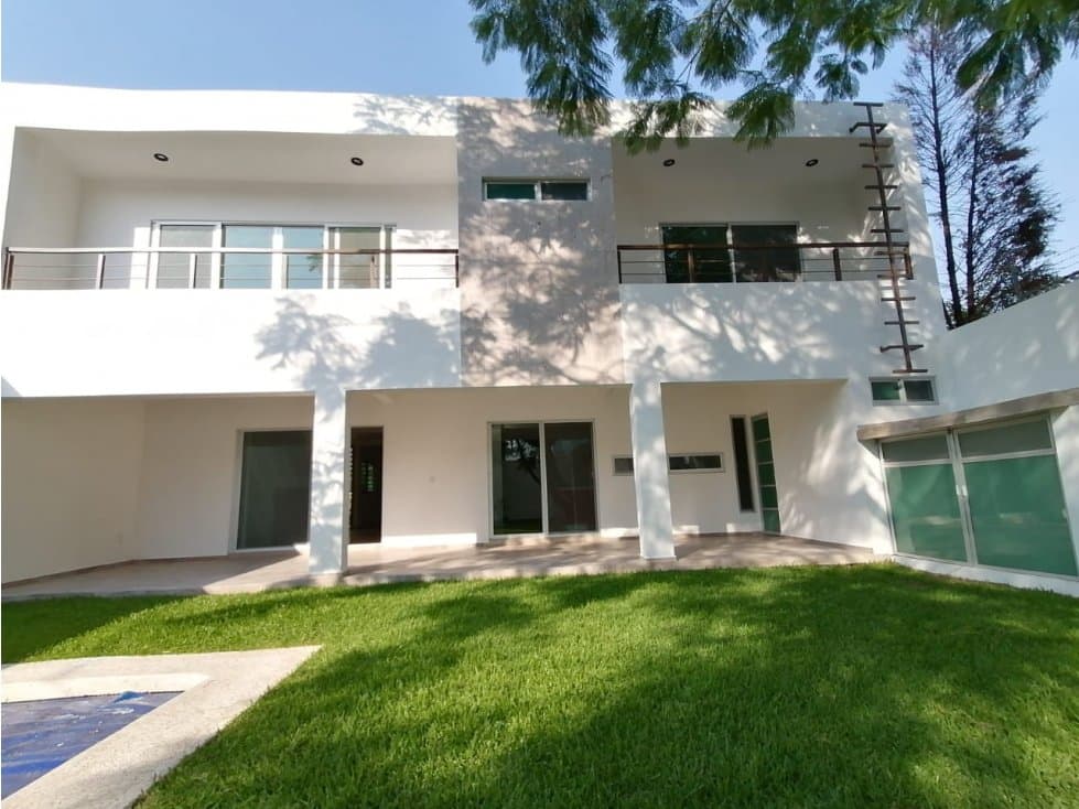 IMPONENTE CASA TIPO BUNKER — foto 4
