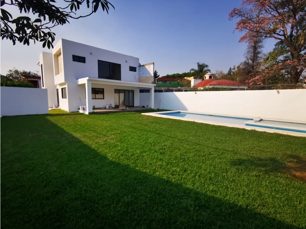 ESTRENA EXCELENTE PROPIEDAD CON AMPLIO TERRENO — foto 3