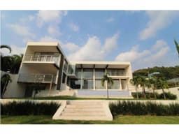 AMPLIA Y MODERNA CASA en DELICIAS, CUERNAVACA