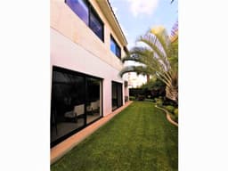 RESIDENCIA EN CONJUNTO DE SOLO 14 CASAS EN PARAÍSO
