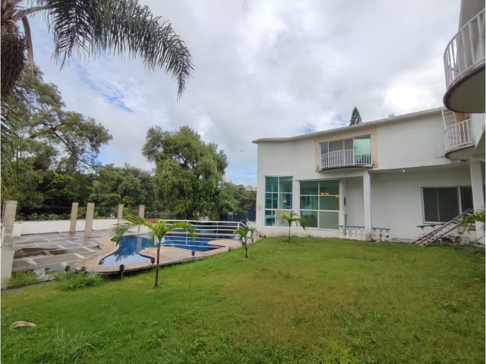 ENORME RESIDENCIA ESTILO INGLES, REMATEE!! — foto 4