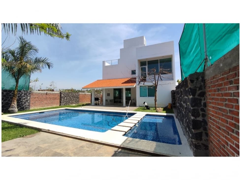 HERMOSA CASA EN SUPER FRACC. BRISAS DE CUERNAVACA. — foto 1