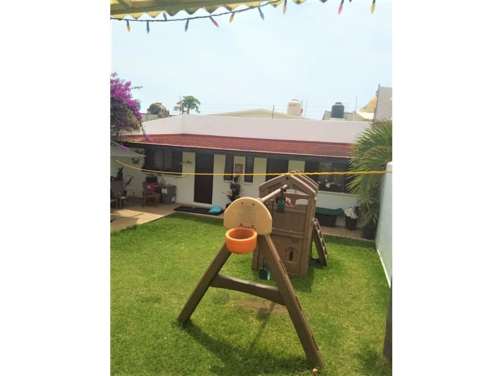EXCELENTE CASA EN PRIVADA EN CUERNAVACA CON VIGILANCIA — foto 6
