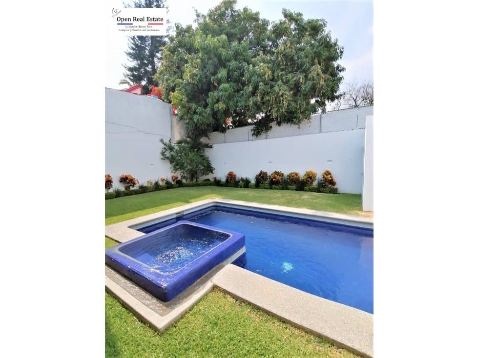 CASA MINIMALISTA EN FRACCIONAMIENTO — foto 3