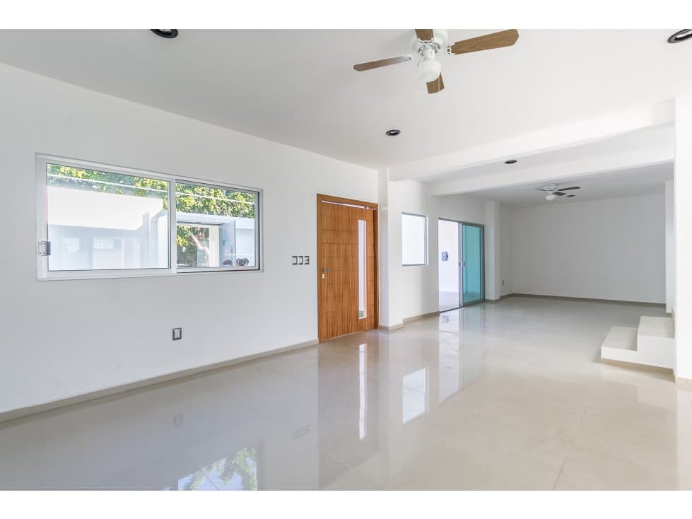 IMPONENTE CASA TIPO BUNKER EN FRACC. PRIVADO — foto 4